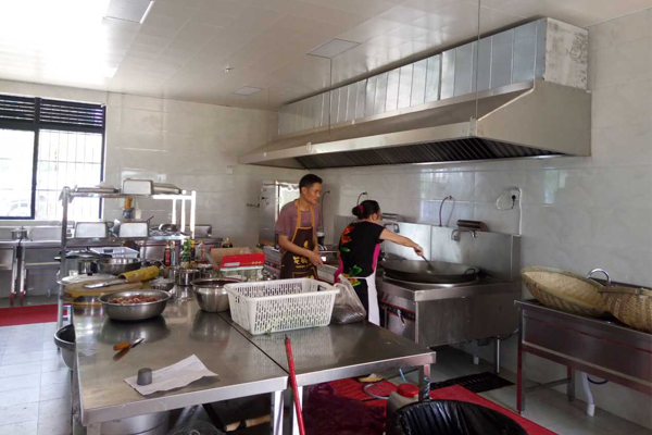 双流公兴车管所全套厨房设备图片