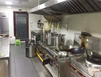 成都厨房设备生产厂告诉你如何选择商用厨具设备才实惠