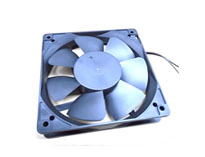 厨房设备生产厂家告诉你商用电磁炉散热风扇的作用及维护方法